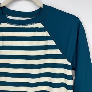 Nwt Tea Long Sleeves Blue Striped White Boy's Crewneck Upf 40 Rash Guard